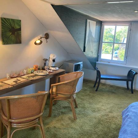 Luc'S Place, Waterbed Grote Kamer Zoeterwoude Eksteriør billede